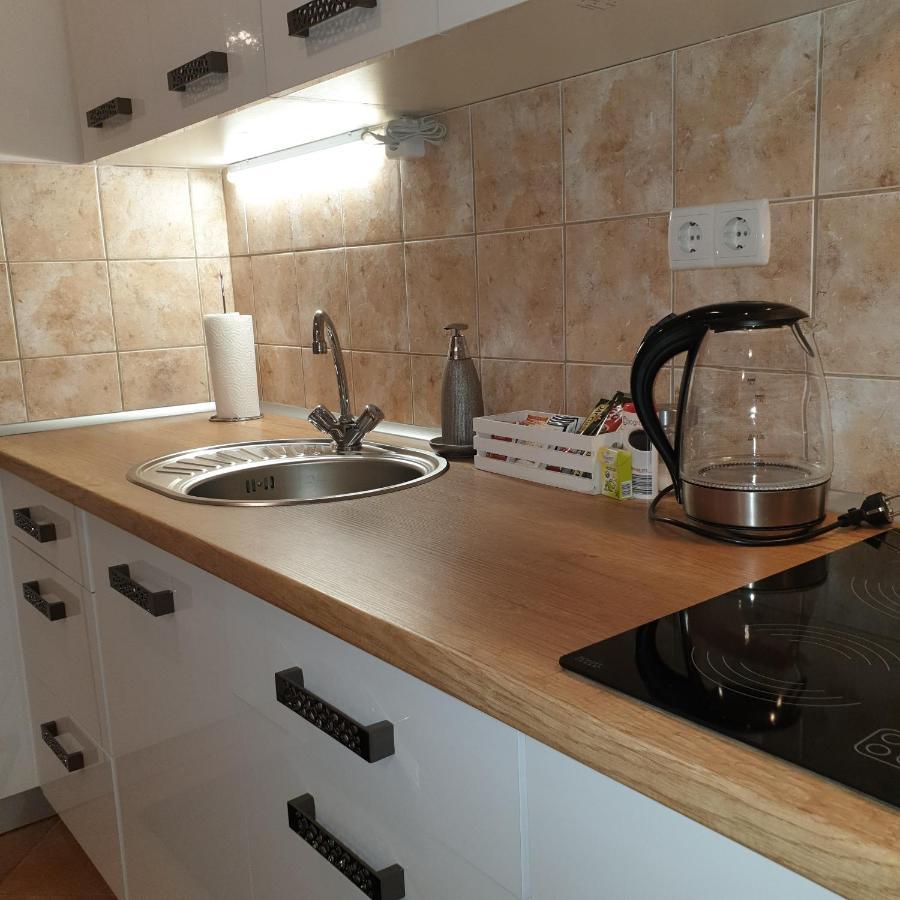 Paradise Apartman Miskolc Eksteriør bilde